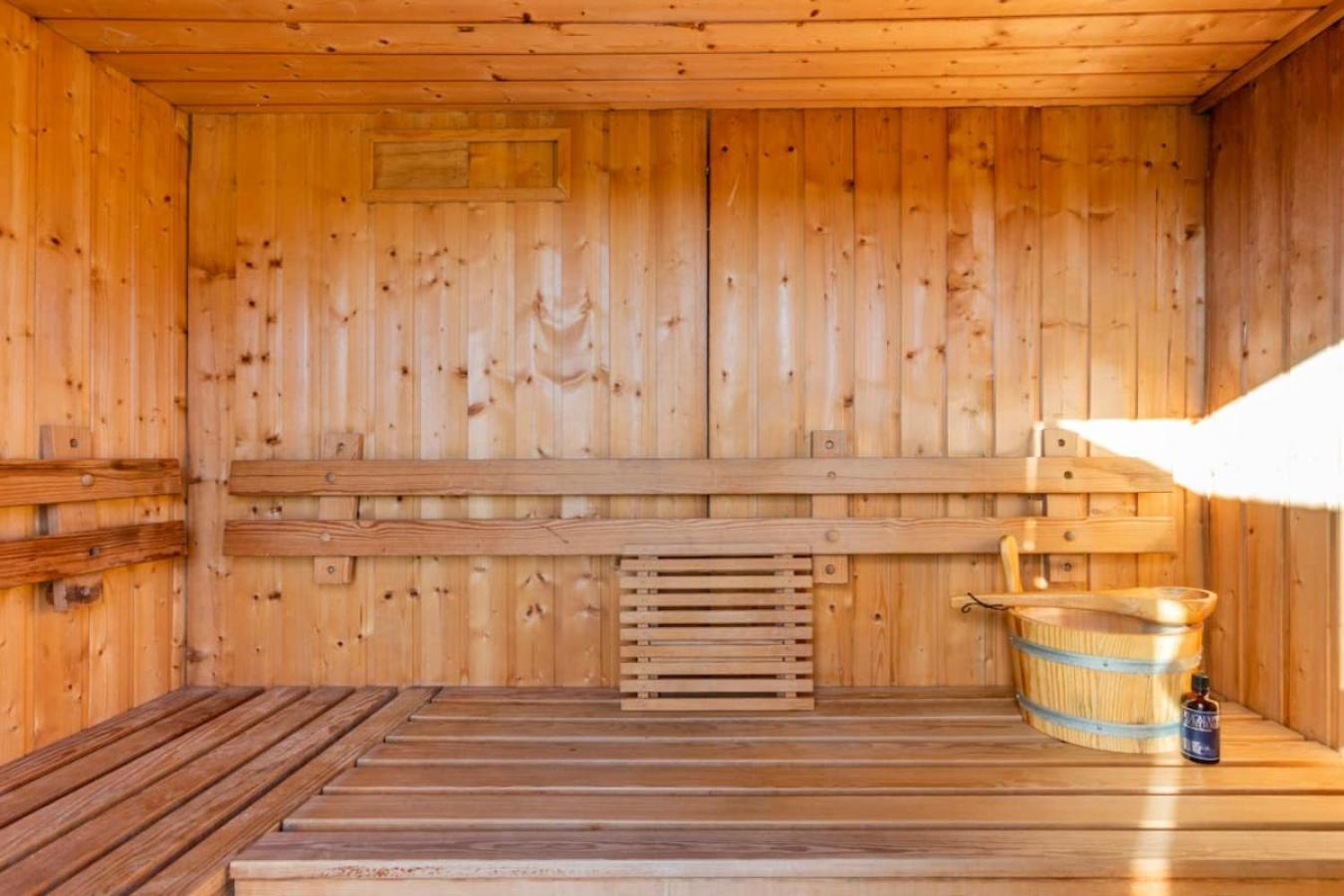 The Retreat, Sauna & Hot Tub, Charming & Cosy Gem Blandford Forum Exterior photo